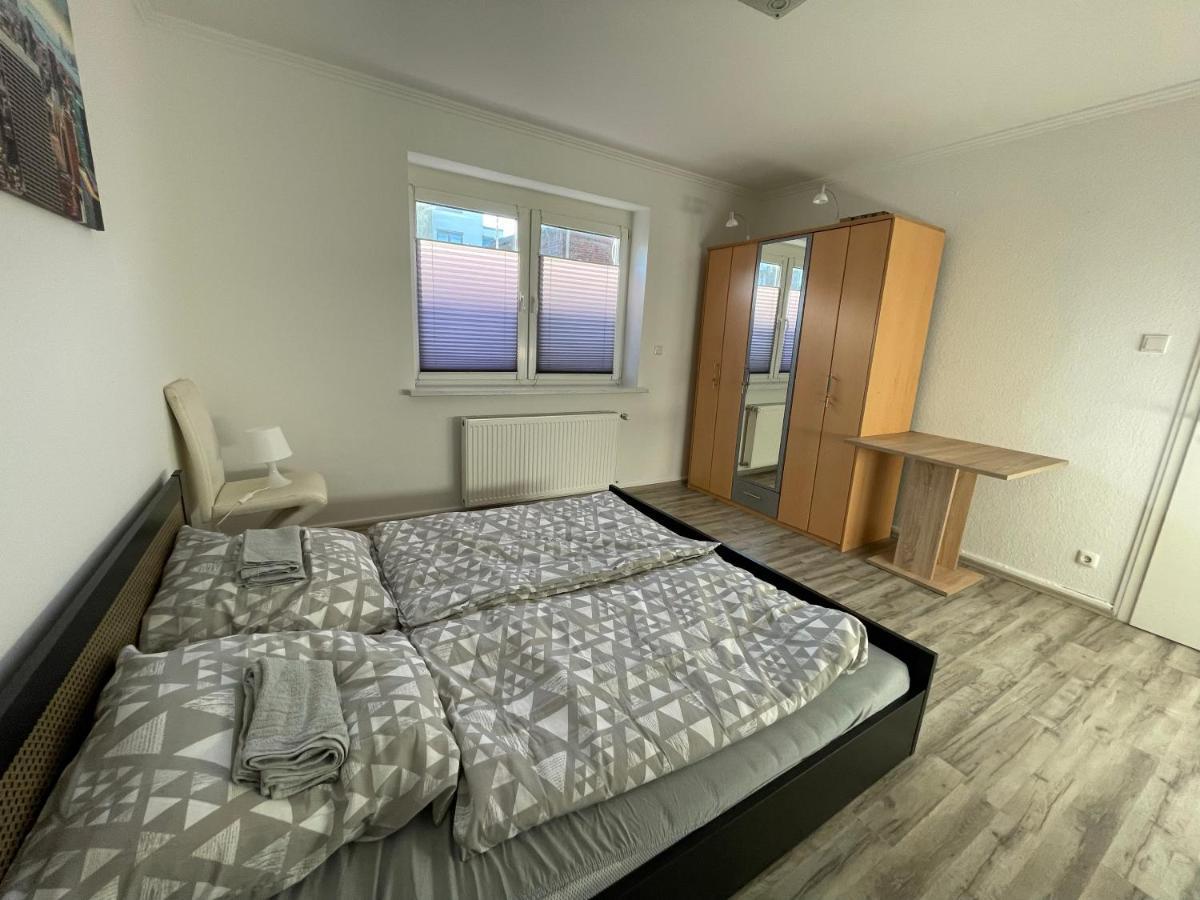 Schoene Zentrale Zimmer In Wilhelmshaven Apartment Exterior foto