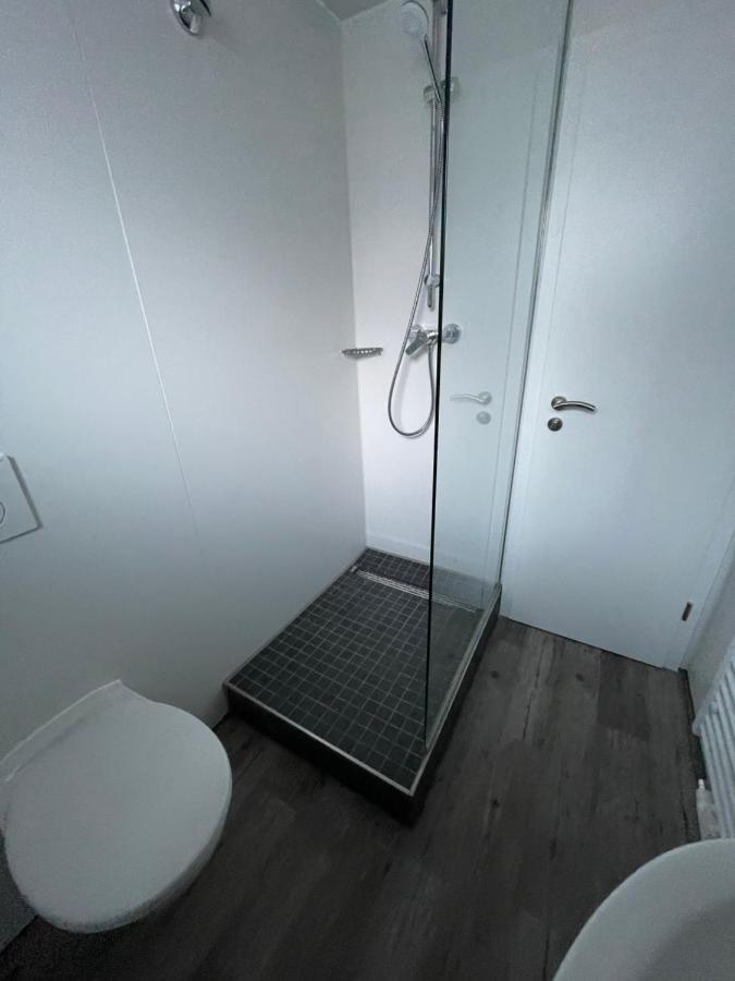 Schoene Zentrale Zimmer In Wilhelmshaven Apartment Exterior foto