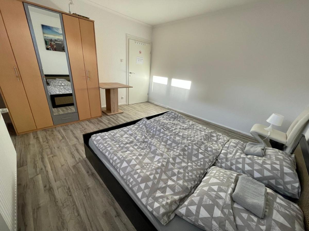 Schoene Zentrale Zimmer In Wilhelmshaven Apartment Exterior foto