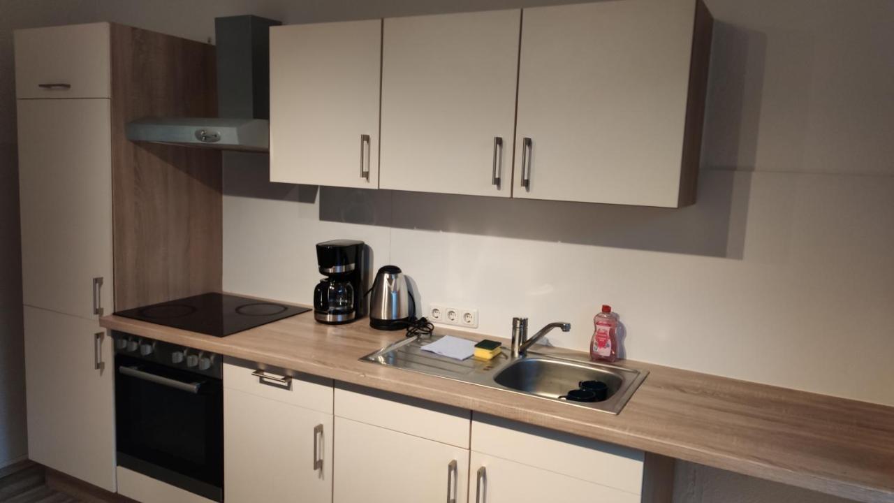 Schoene Zentrale Zimmer In Wilhelmshaven Apartment Exterior foto