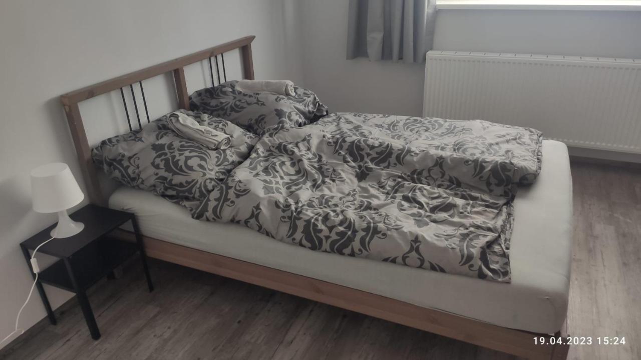Schoene Zentrale Zimmer In Wilhelmshaven Apartment Exterior foto