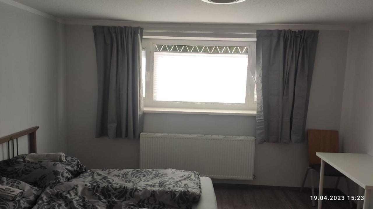Schoene Zentrale Zimmer In Wilhelmshaven Apartment Exterior foto