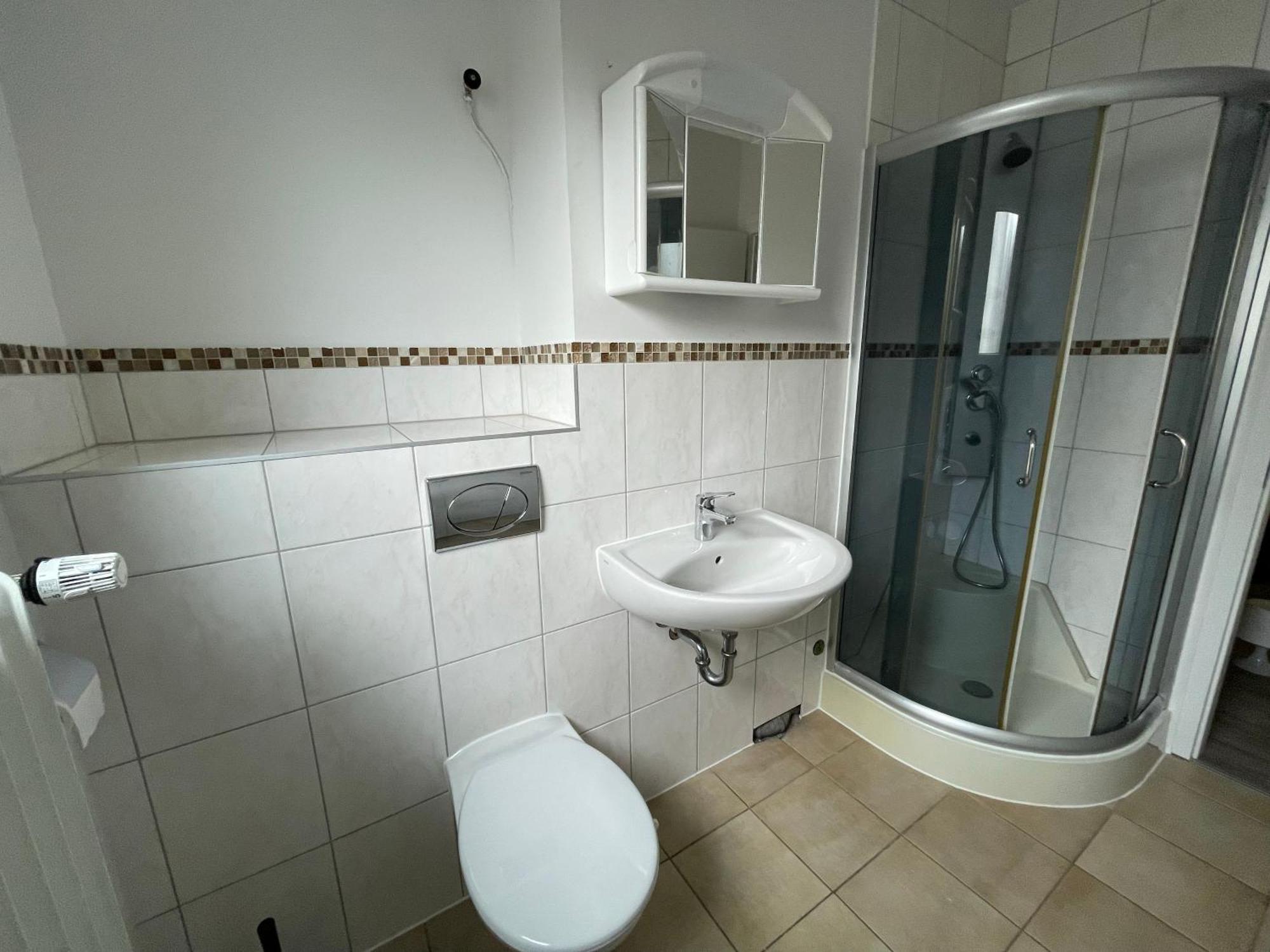 Schoene Zentrale Zimmer In Wilhelmshaven Apartment Exterior foto