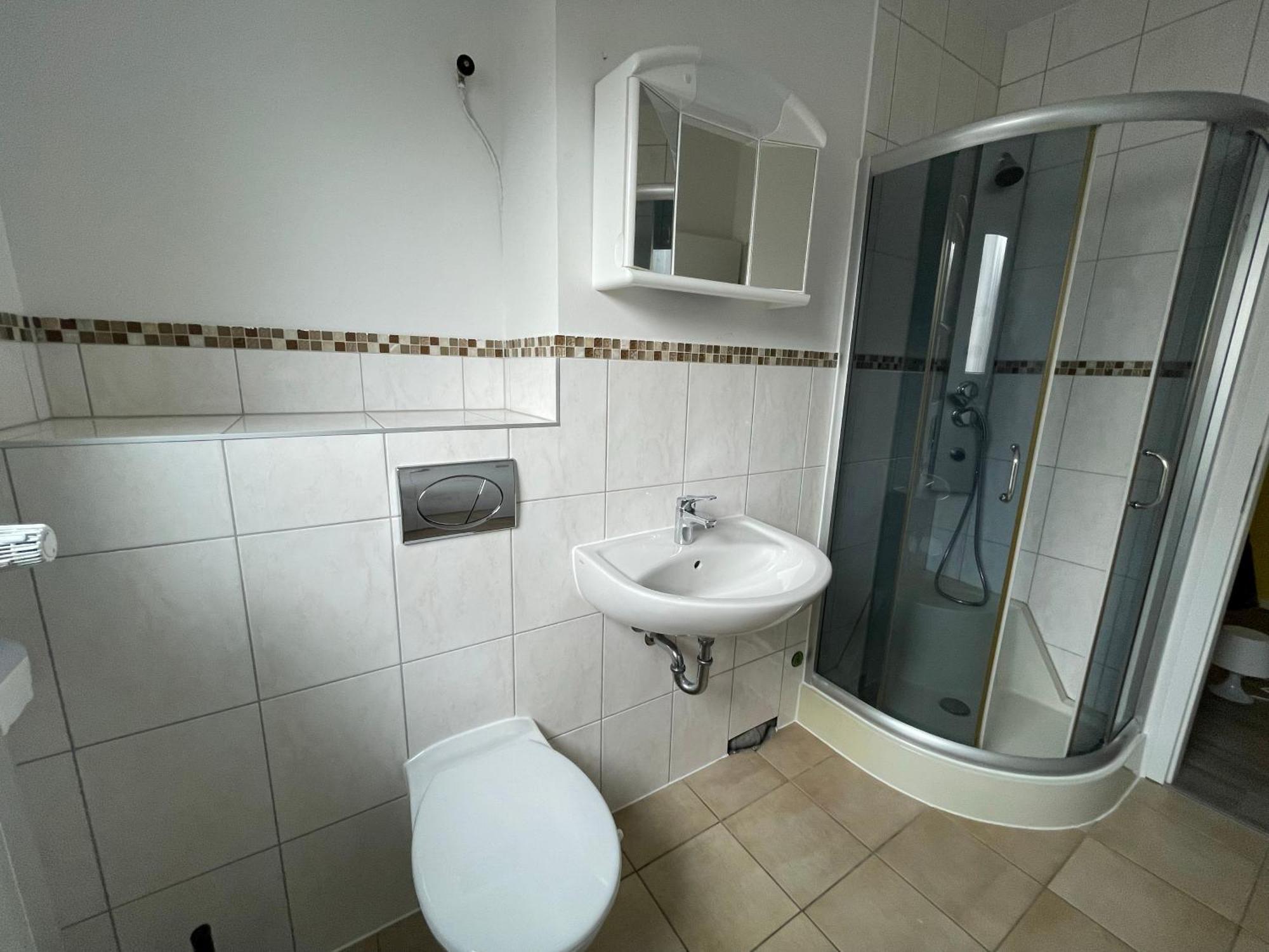 Schoene Zentrale Zimmer In Wilhelmshaven Apartment Exterior foto